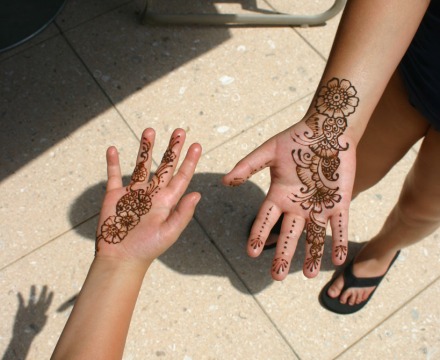 henna-hand-design-13