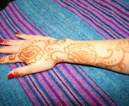 henna-hand-design-2