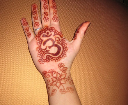 henna-hand-design-3