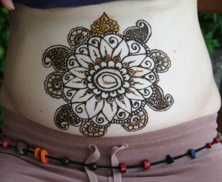 belly-henna-design-2