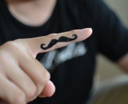 jagua_mustache
