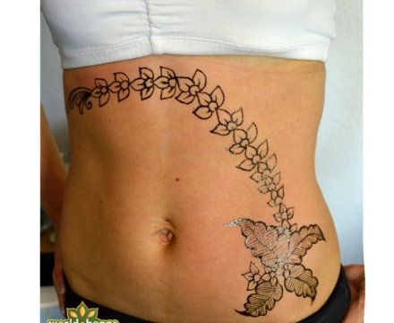 stomach_tattoo_henna_jagua